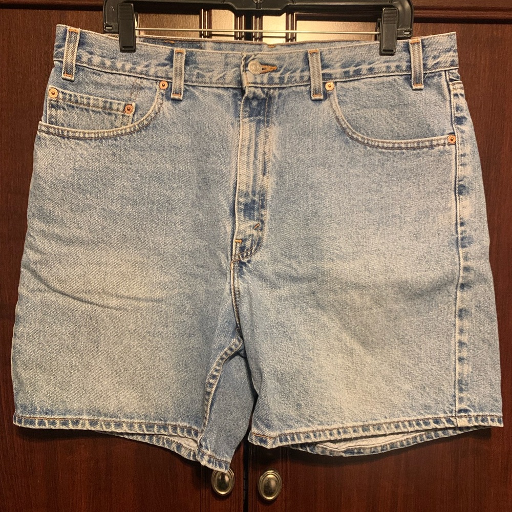 Levi’s - Jean Shorts Size 36